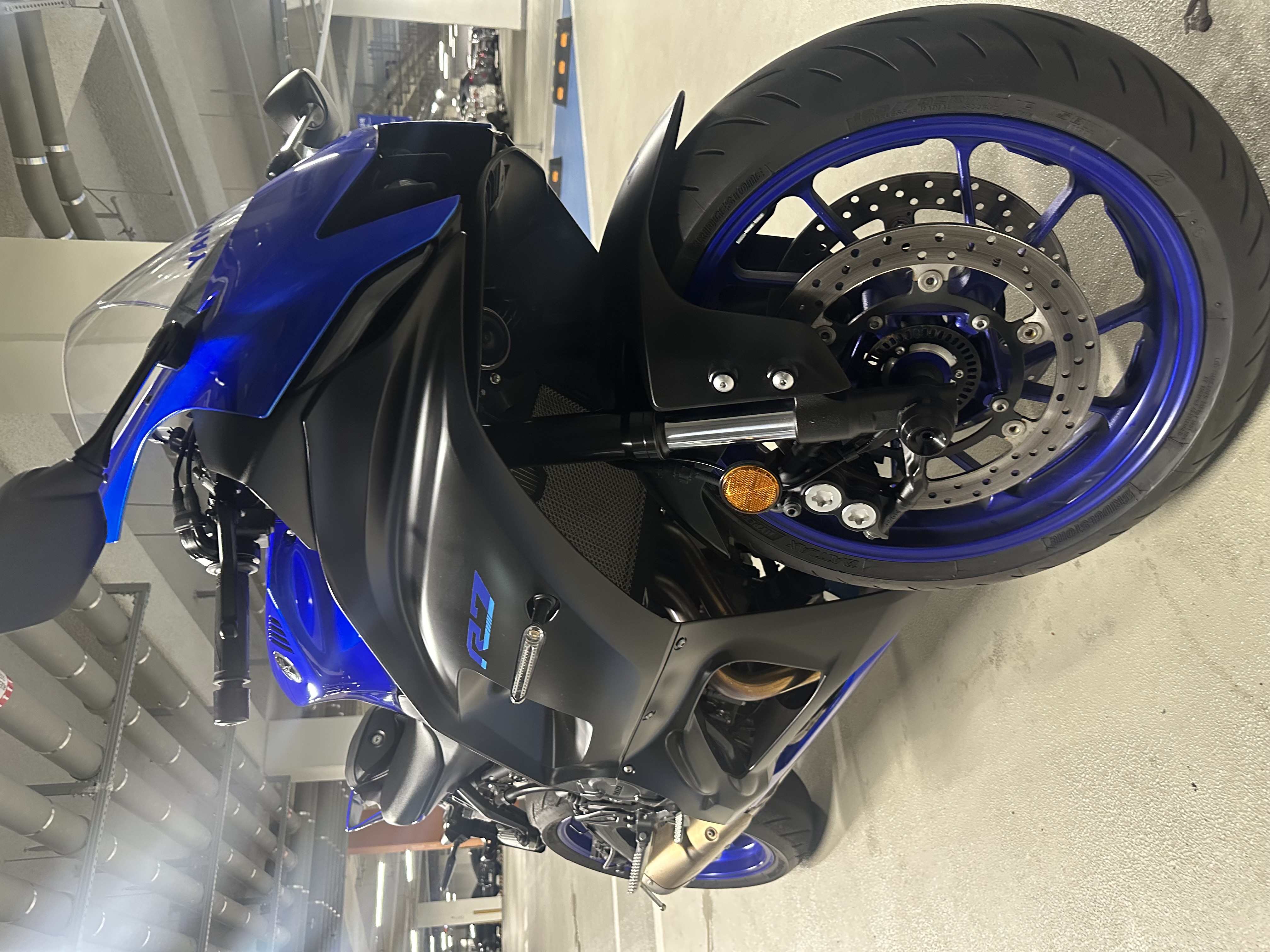 yzf r7